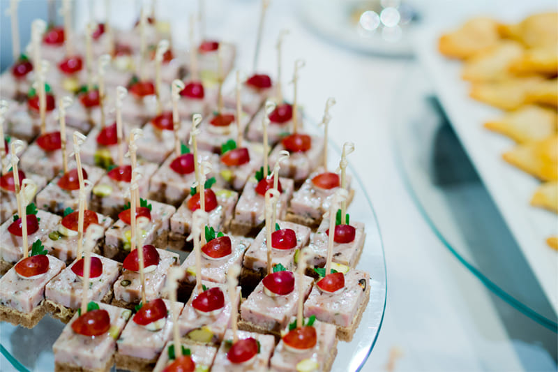 Family‑style spread